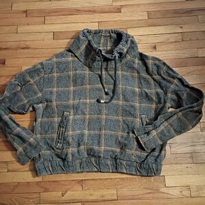 Cozy Gray Plaid Pullover Hoodie with Mustard Windowpane